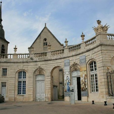 Studio De Charme Au Pays De La Madeleine Commercy Exterior photo