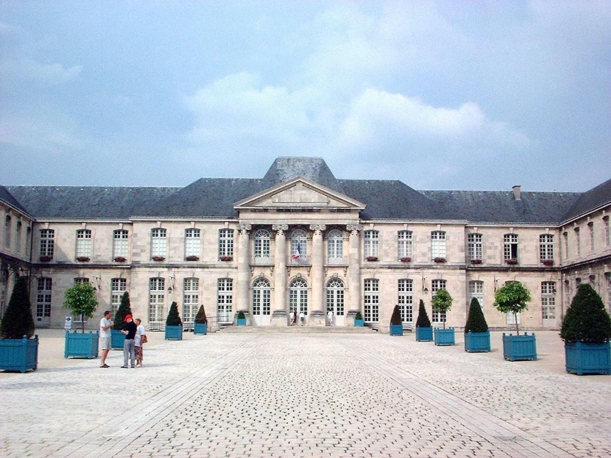 Studio De Charme Au Pays De La Madeleine Commercy Exterior photo